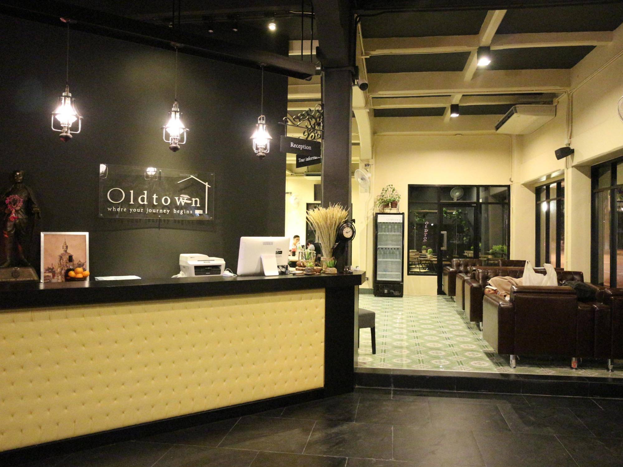 Oldtown Hostel Bangkok Eksteriør bilde