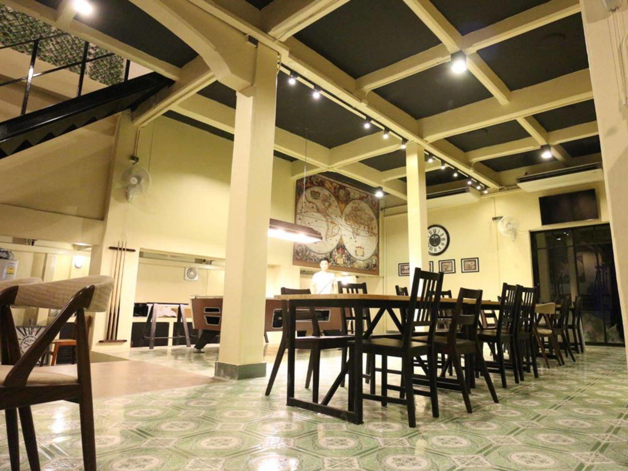 Oldtown Hostel Bangkok Eksteriør bilde