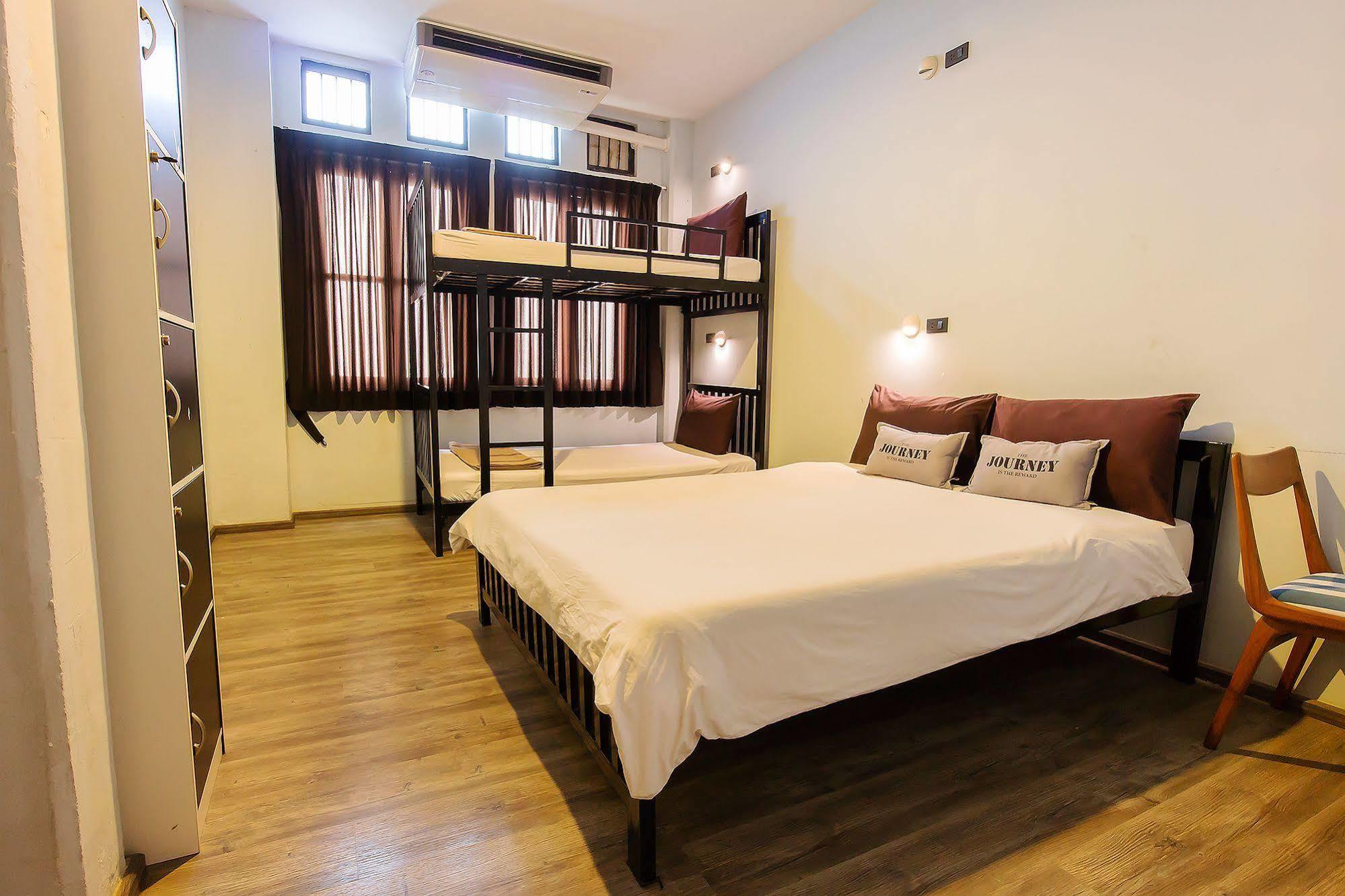 Oldtown Hostel Bangkok Eksteriør bilde
