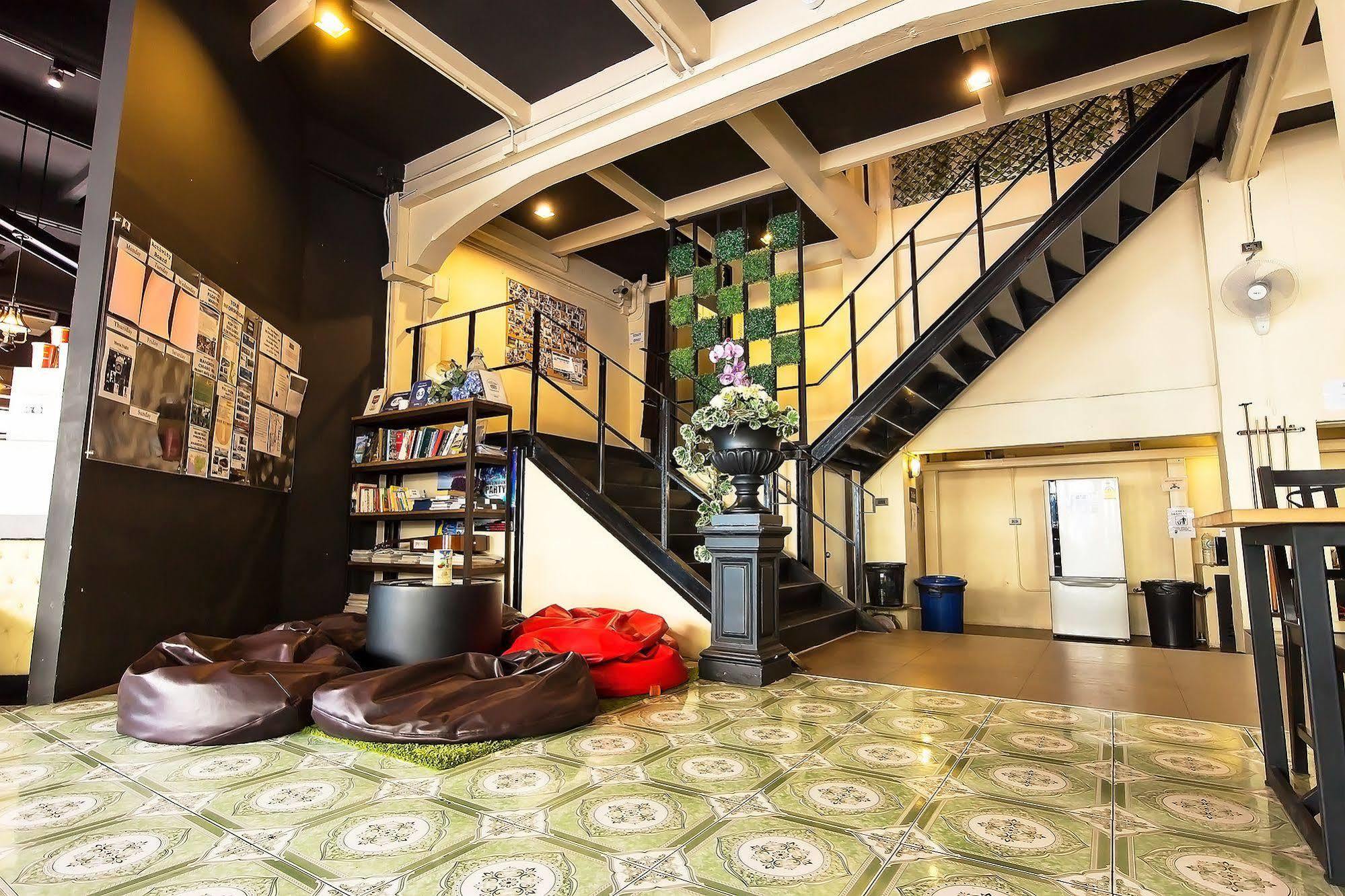 Oldtown Hostel Bangkok Eksteriør bilde